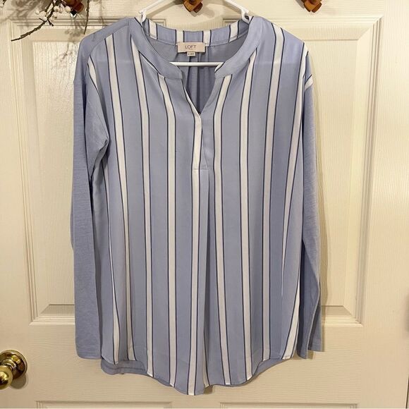 LOFT Women's Blue Blouse - Picture 1 of 7